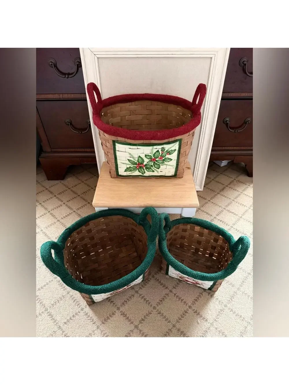 Vintage Christmas jute braided nesting baskets w a holiday design set of 3